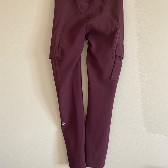Lulu size 4 cargo 25” leggings HR - Picture 2 of 11